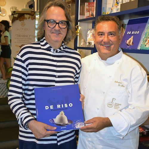 Gigi Marzullo ospite della nostra Pasticceria durante il suo soggiorno a Minori
